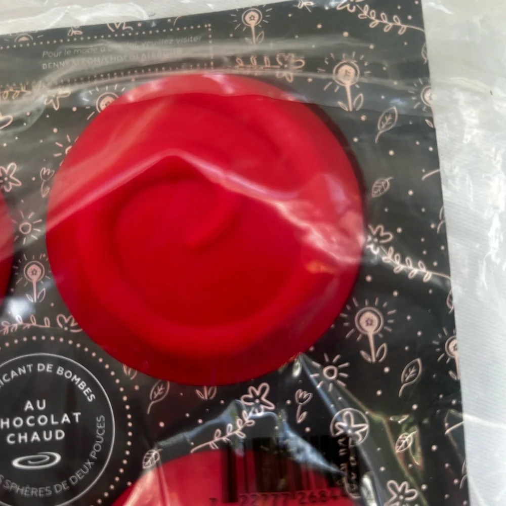 NWT Modern Bliss Hot Chocolate Maker Red Swirl Silicone Mold 2